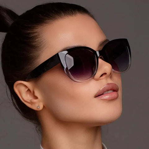 Fashionable Cat Eye Large Frame Gradient Sunglasses