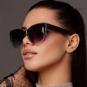 Fashionable Cat Eye Large Frame Gradient Sunglasses