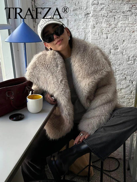 Women Fashion Cropped Faux Fur Long Sleeve Front Snap-button Outerwear