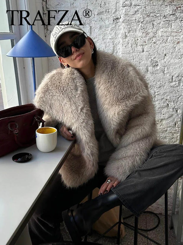 Women Fashion Cropped Faux Fur Long Sleeve Front Snap-button Outerwear