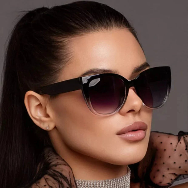 Fashionable Cat Eye Large Frame Gradient Sunglasses